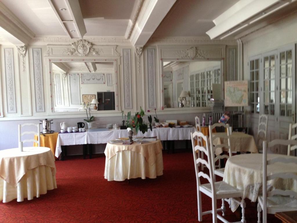 Inter-Hotel Longuyon De Lorraine Екстер'єр фото